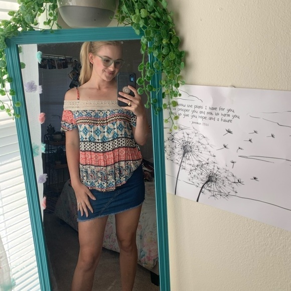 Cold shoulder top 2/$12 - Picture 2 of 4